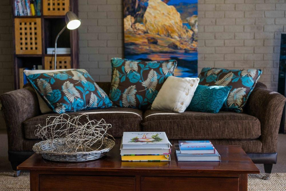 Bay Breeze Boutique Accommodation Batemans Bay Exteriör bild