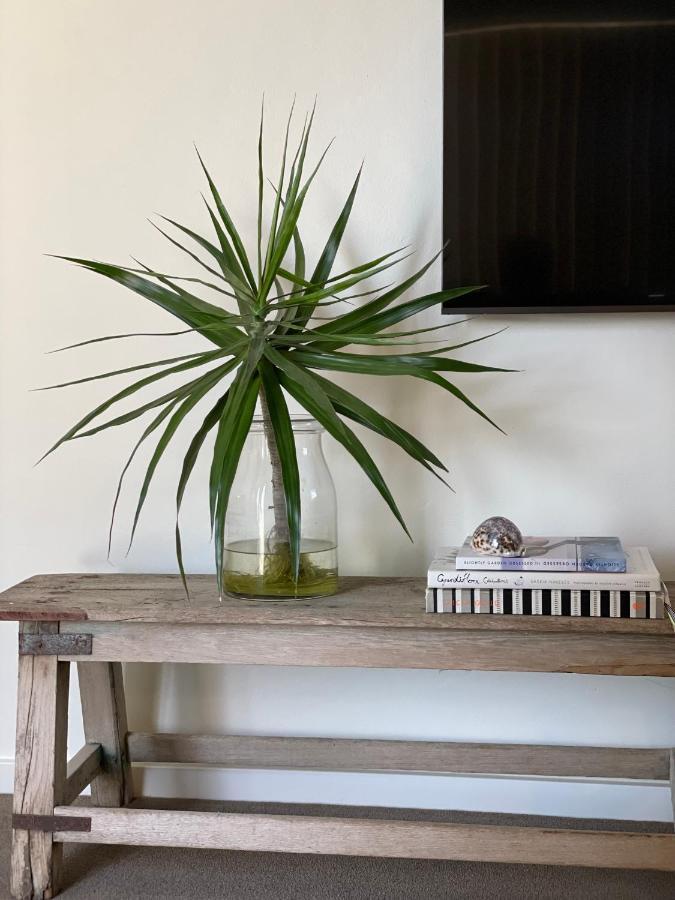 Bay Breeze Boutique Accommodation Batemans Bay Exteriör bild