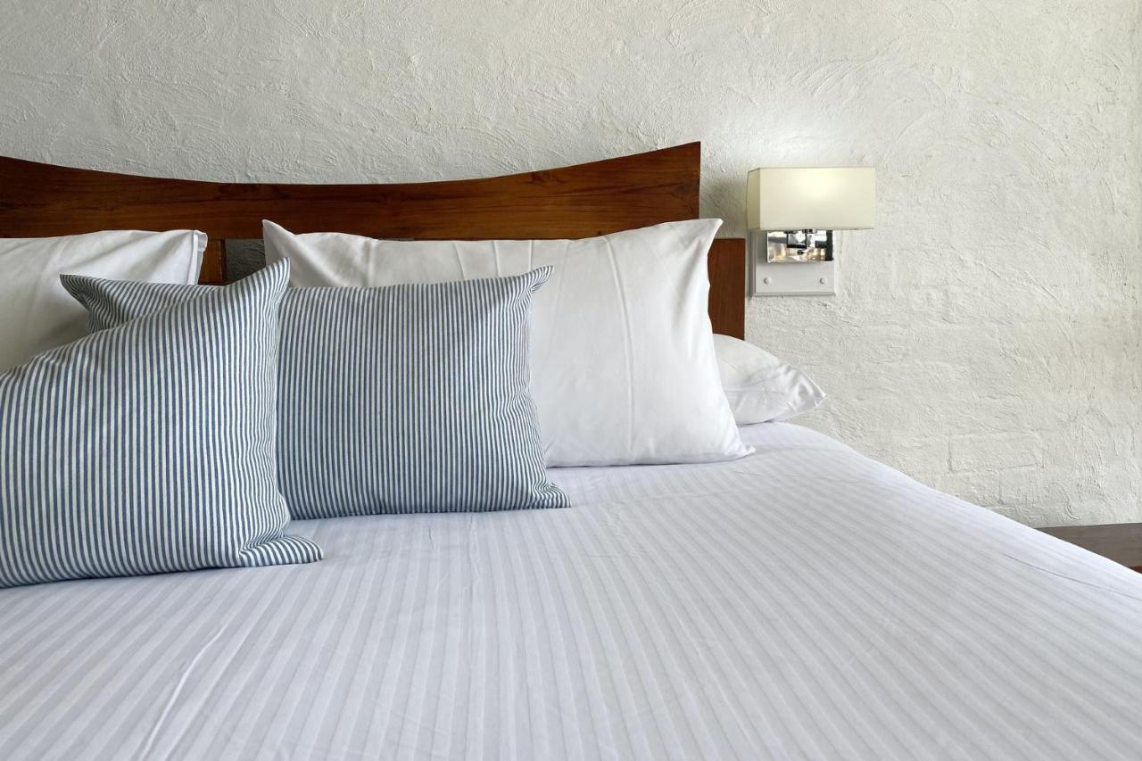 Bay Breeze Boutique Accommodation Batemans Bay Exteriör bild