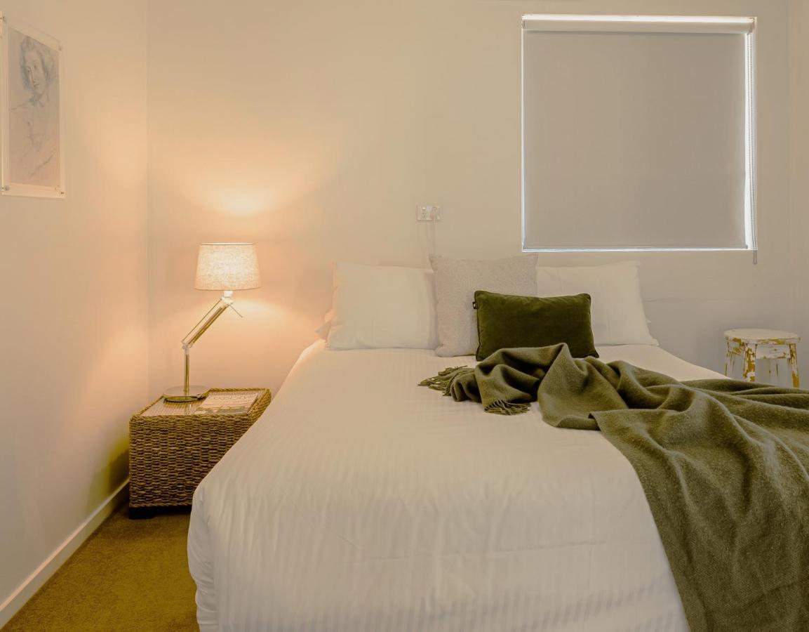 Bay Breeze Boutique Accommodation Batemans Bay Exteriör bild