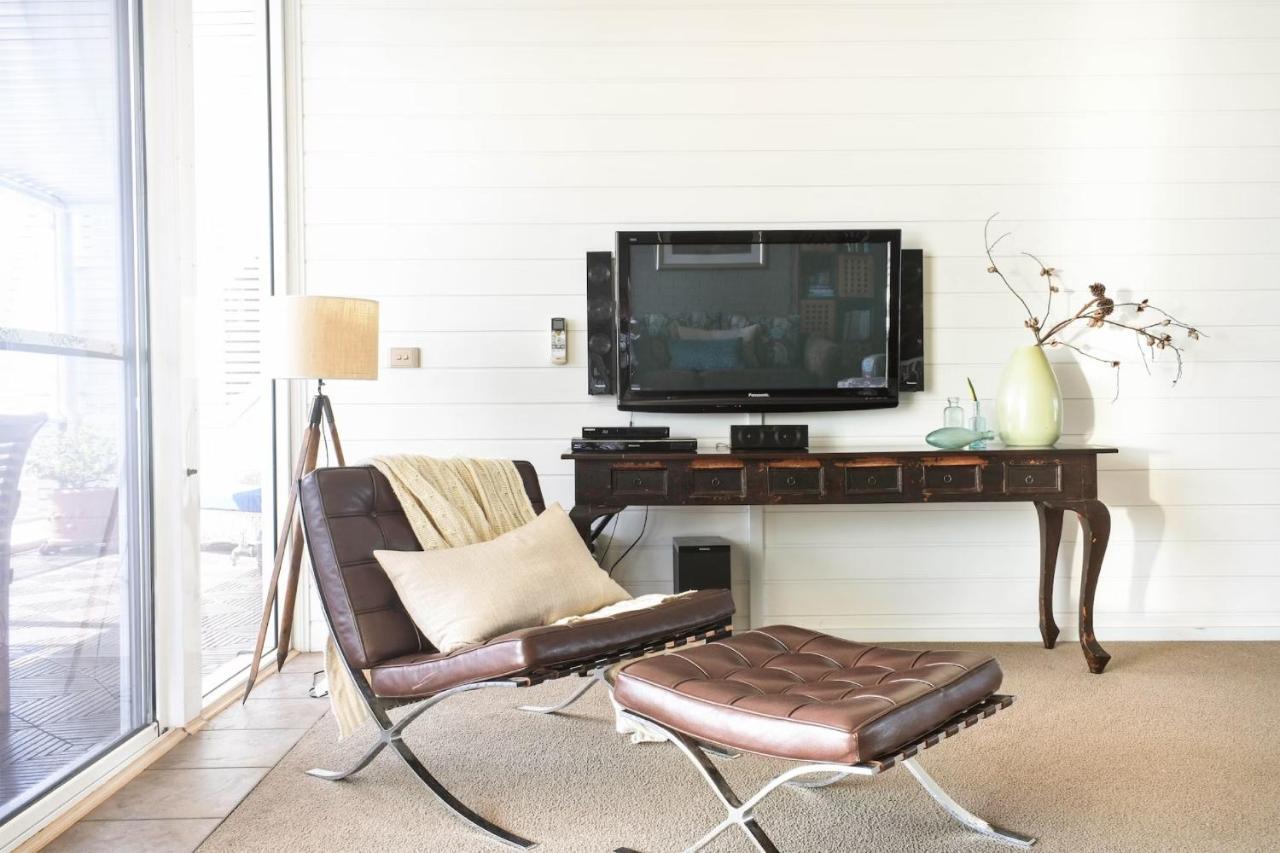 Bay Breeze Boutique Accommodation Batemans Bay Exteriör bild