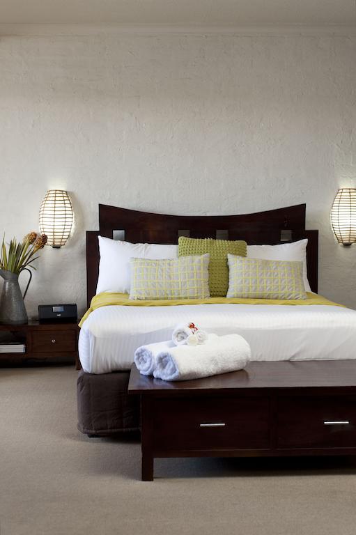 Bay Breeze Boutique Accommodation Batemans Bay Exteriör bild